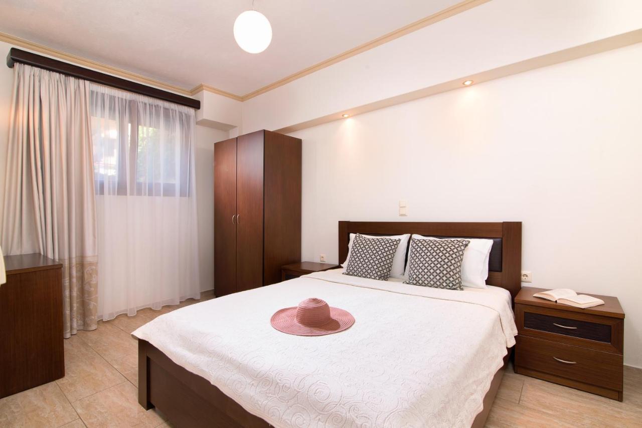 Elekon Apartments Chrysi Ammoudia Luaran gambar
