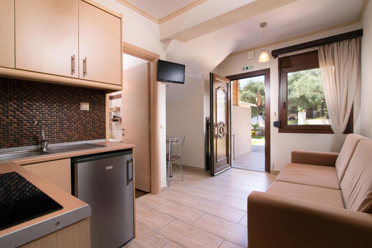 Elekon Apartments Chrysi Ammoudia Luaran gambar